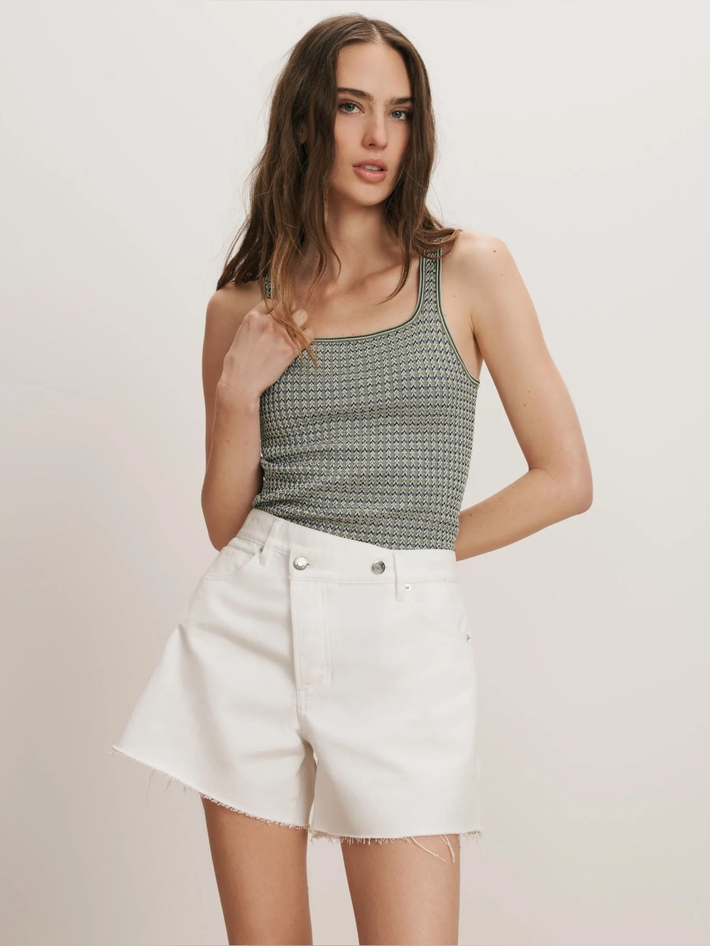 Veronica Beard White Ellis Shorts 29
